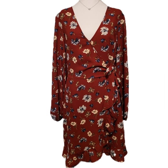 Xhilaration Floral Side Tie Wrap Dress, Sz M, EUC - Picture 3 of 7